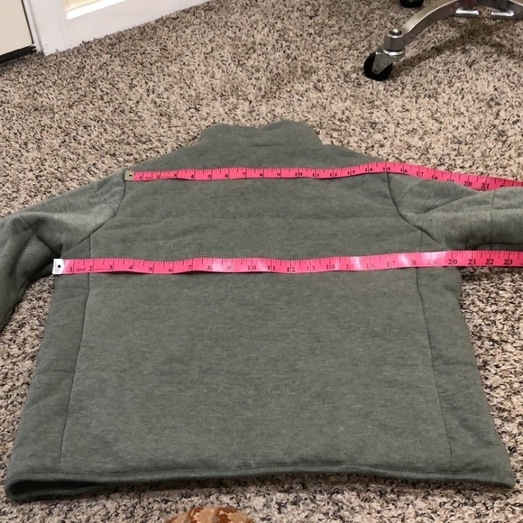 Title Nine Puffy Jacket Size Small Sage Green - Picture 5 of 9